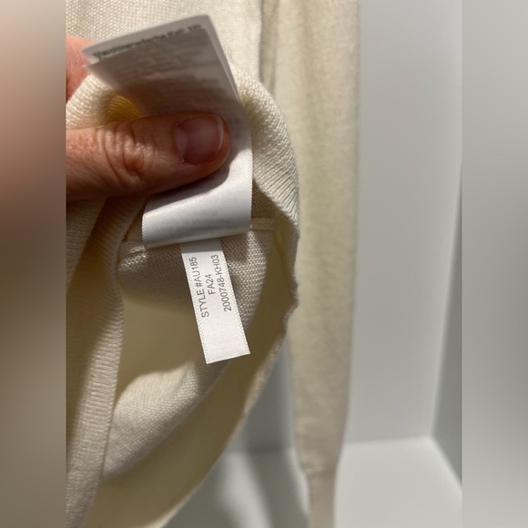 J. Crew Factory Machine-washable merino wool-blend turtleneck small Ivory NWT - Picture 11 of 11